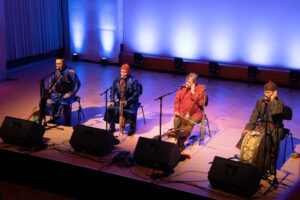 Huun-Huur-TU bei Klangvokal im Reinoldisaal (Foto: Céline-Christine Spitzner)