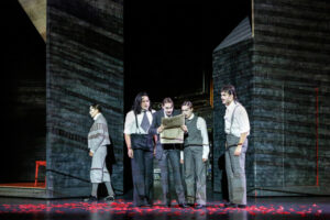 v.l.n.r.: Linda Elsner, Viet Anh Alexander Tran, Marlene Goksch, Puah Abdellaoui, Roberto Romeo Foto: © Birgit Hupfeld