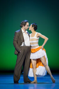 Filip Kvačak als Diego und Sae Tamura als Frida (Foto: (c) Leszek Januszewski)